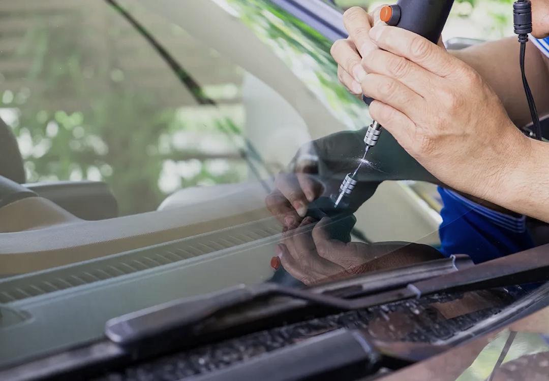 Windshield Replace & Crack Repair